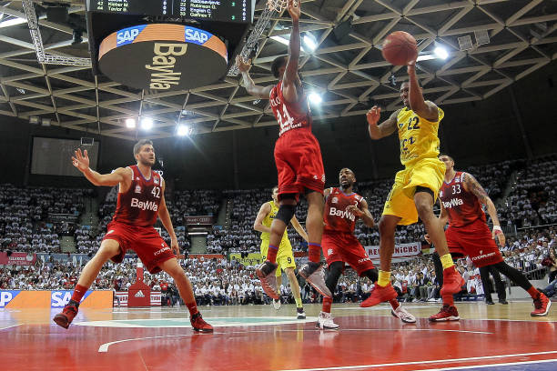 表现得依旧 表现得依旧